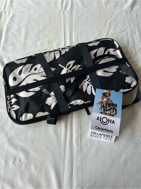 Aloha CleverMade Collapsible Beach Tote - Black & White Tropical Print